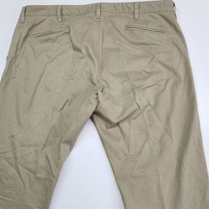 Men's Dockers Alpha Khakis 42 x 32 Tan
